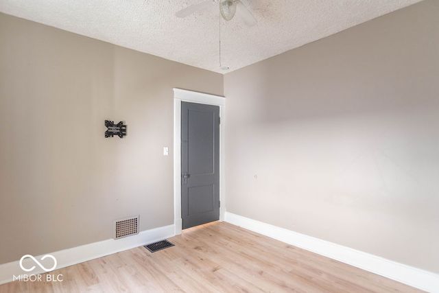 154 S 4th Avenue, Beech Grove, IN 46107