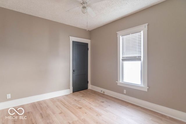 154 S 4th Avenue, Beech Grove, IN 46107