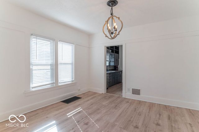 154 S 4th Avenue, Beech Grove, IN 46107