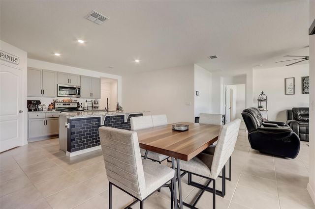 2076 TAY WES DR, St Cloud, FL 34771