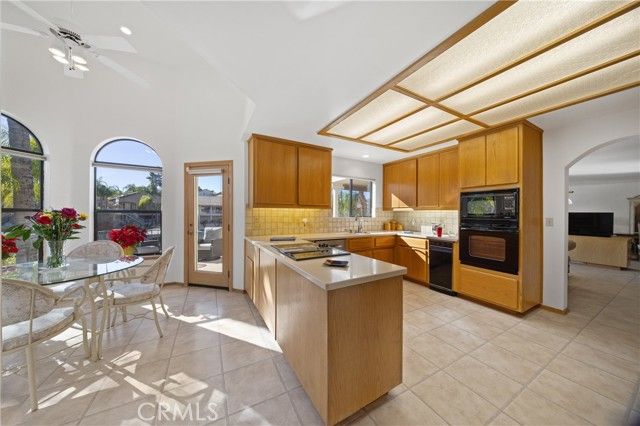 30181 Swan Point, Canyon Lake, CA 92587