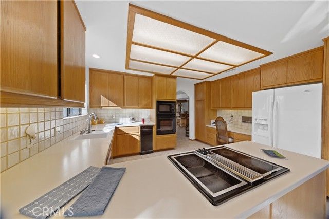 30181 Swan Point, Canyon Lake, CA 92587