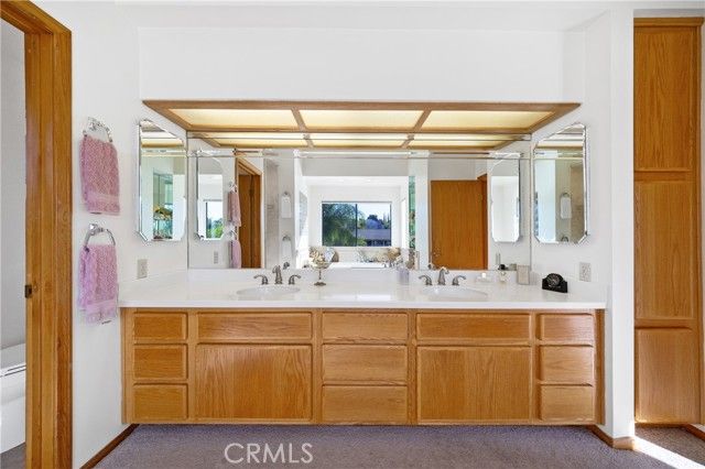 30181 Swan Point, Canyon Lake, CA 92587