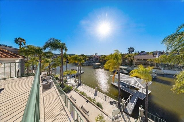 30181 Swan Point, Canyon Lake, CA 92587