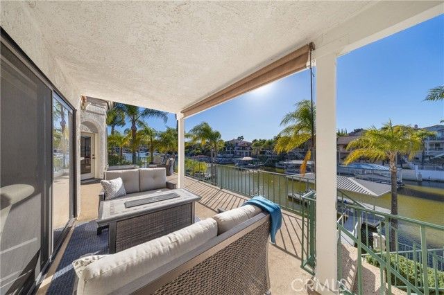 30181 Swan Point, Canyon Lake, CA 92587