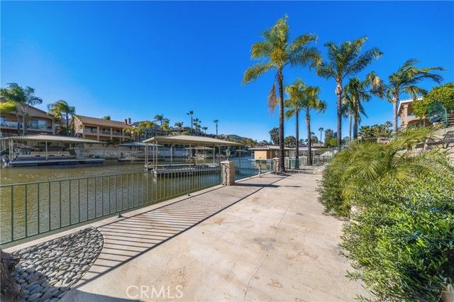30181 Swan Point, Canyon Lake, CA 92587
