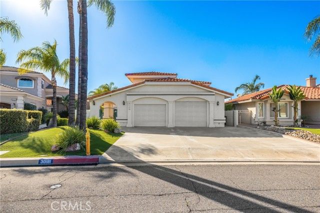 30181 Swan Point, Canyon Lake, CA 92587