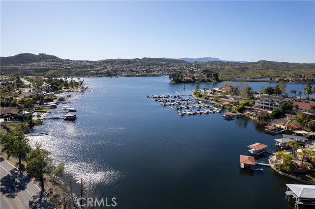 30181 Swan Point, Canyon Lake, CA 92587