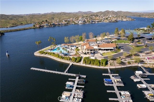 30181 Swan Point, Canyon Lake, CA 92587