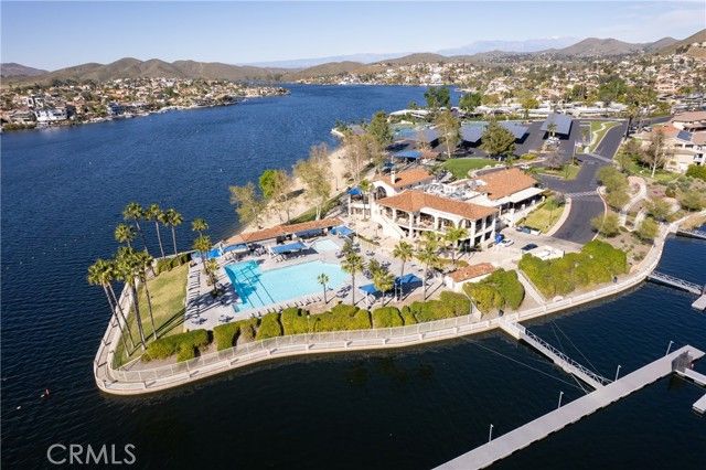 30181 Swan Point, Canyon Lake, CA 92587