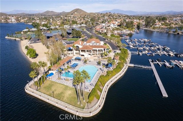 30181 Swan Point, Canyon Lake, CA 92587