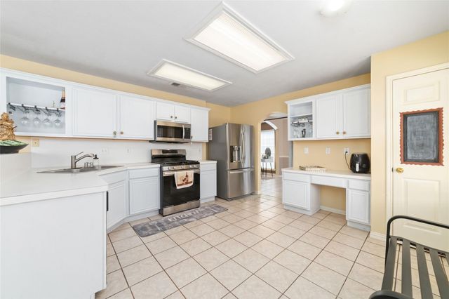 11723 Turtle Lake Drive, Houston, TX 77064