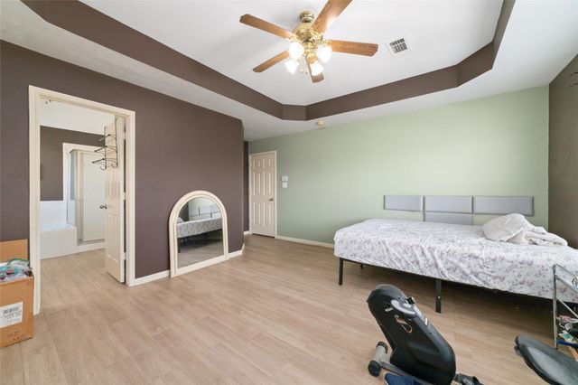 11723 Turtle Lake Drive, Houston, TX 77064