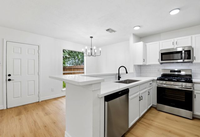 7643 Jonathon Court, Houston, TX 77489