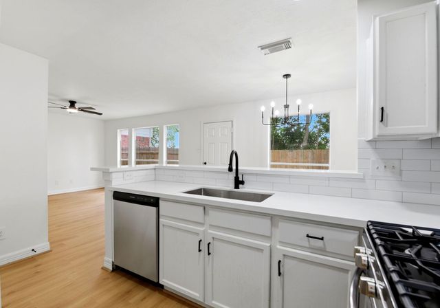 7643 Jonathon Court, Houston, TX 77489