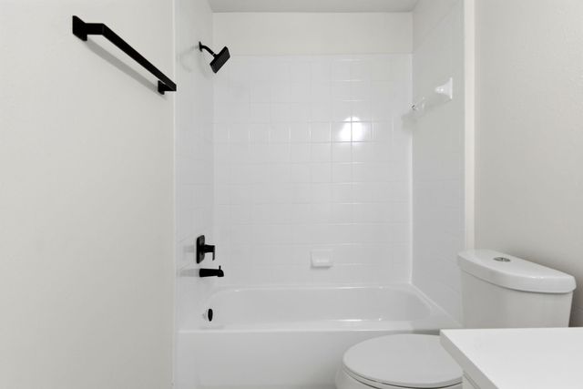 7643 Jonathon Court, Houston, TX 77489