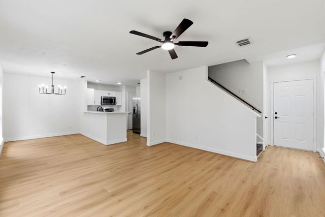 7643 Jonathon Court, Houston, TX 77489