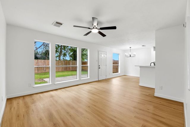 7643 Jonathon Court, Houston, TX 77489