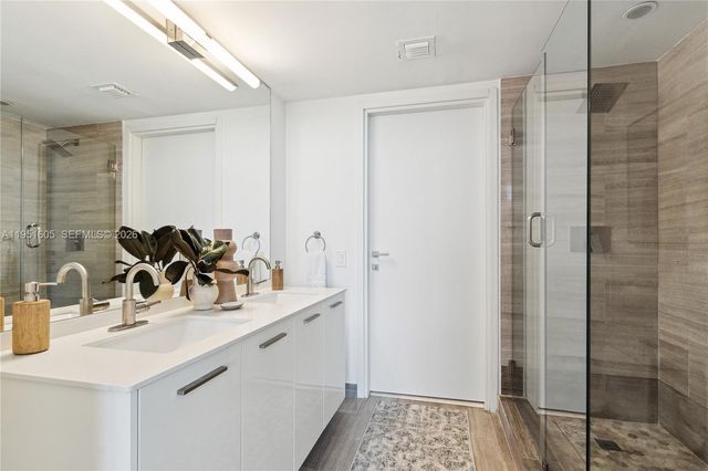 1300 Brickell Bay Drive 3604, Miami, FL 33131