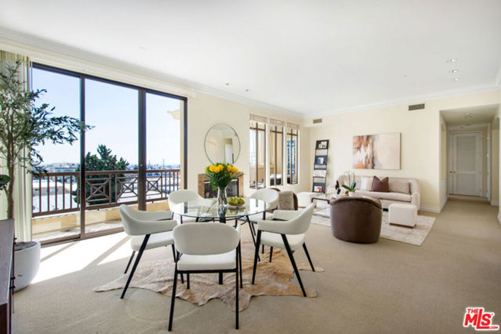 11847 Gorham Avenue 403, Los Angeles, CA 90049