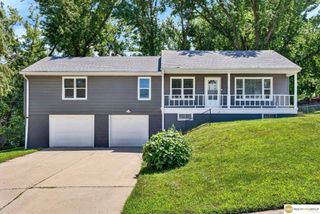 7629 Pinkney Street, Omaha, NE 68134