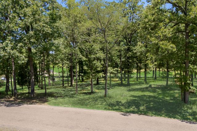 236 Colonial Ln., Mabank, TX 75156