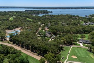 236 Colonial Ln., Mabank, TX 75156