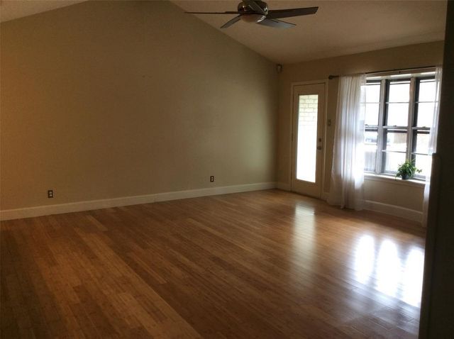 147 Camellia Street, Sugar Land, TX 77478