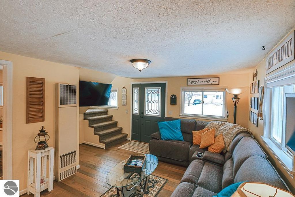 Image 12 of property listing at 510 W Hurlbut, Charlevoix, MI 49720