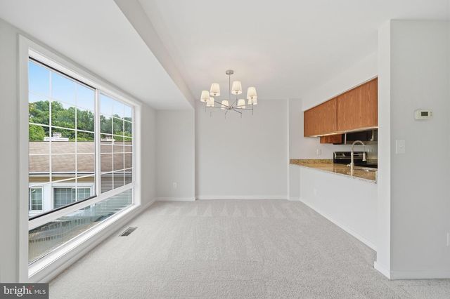 9843 DOCKSIDE TER, Gaithersburg, MD 20886