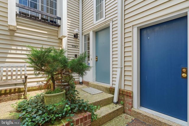 9843 DOCKSIDE TER, Gaithersburg, MD 20886