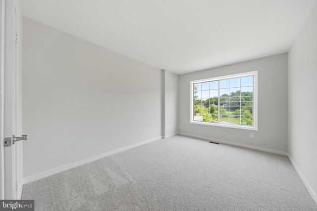 9843 DOCKSIDE TER, Gaithersburg, MD 20886