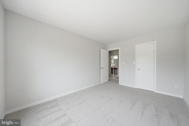 9843 DOCKSIDE TER, Gaithersburg, MD 20886