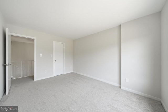9843 DOCKSIDE TER, Gaithersburg, MD 20886