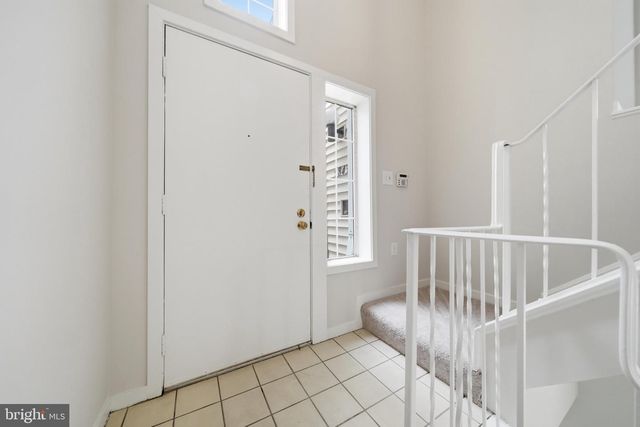9843 DOCKSIDE TER, Gaithersburg, MD 20886