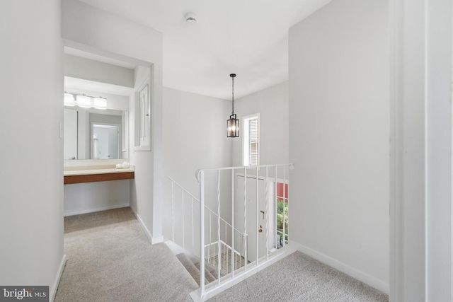 9843 DOCKSIDE TER, Gaithersburg, MD 20886