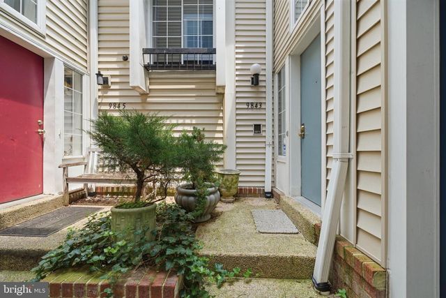 9843 DOCKSIDE TER, Gaithersburg, MD 20886