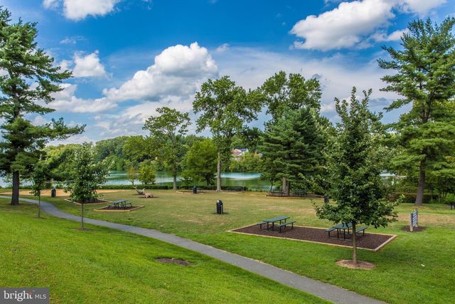 9843 DOCKSIDE TER, Gaithersburg, MD 20886