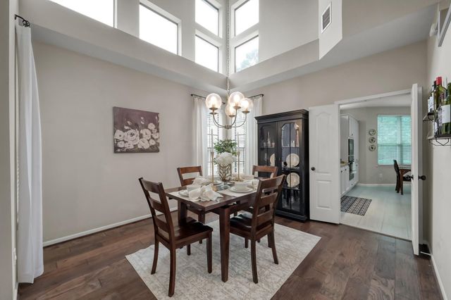 94 N Cochrans Green Circle, The Woodlands, TX 77381