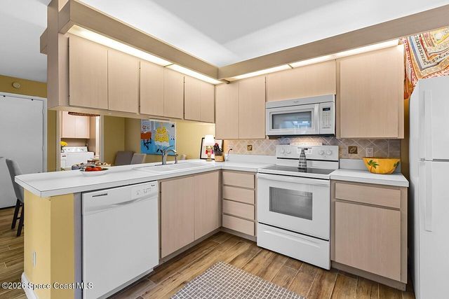 2913 SW Lakemont Place SW, Palm City, FL 34990