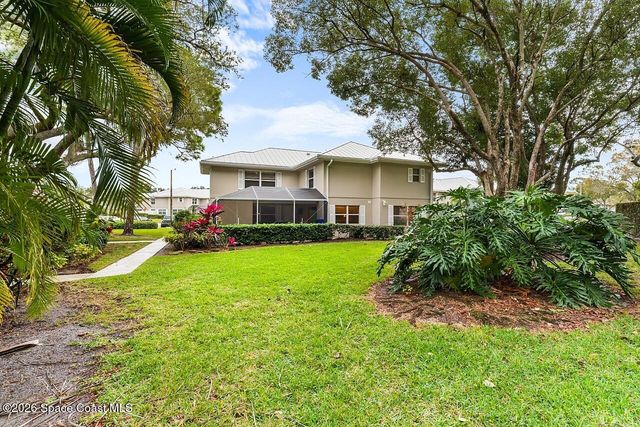 2913 SW Lakemont Place SW, Palm City, FL 34990