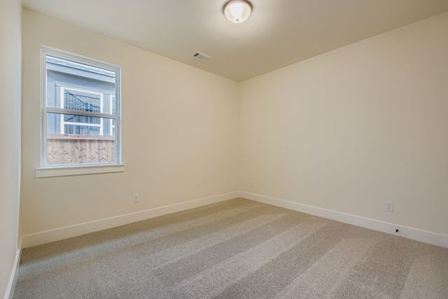 836 Stone Grove Road, Lavon, TX 75166