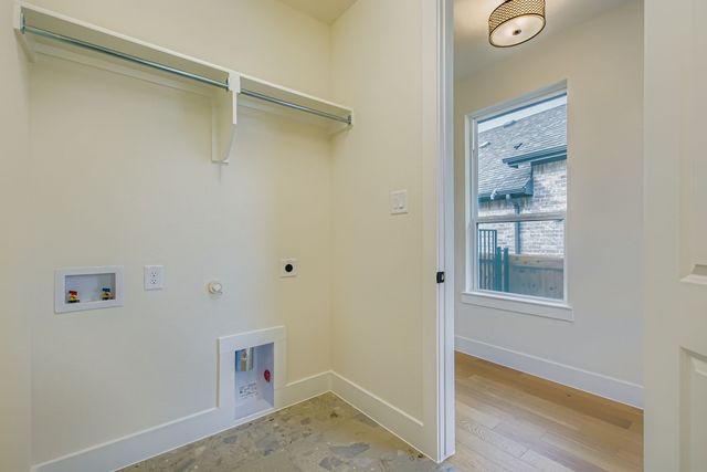 836 Stone Grove Road, Lavon, TX 75166