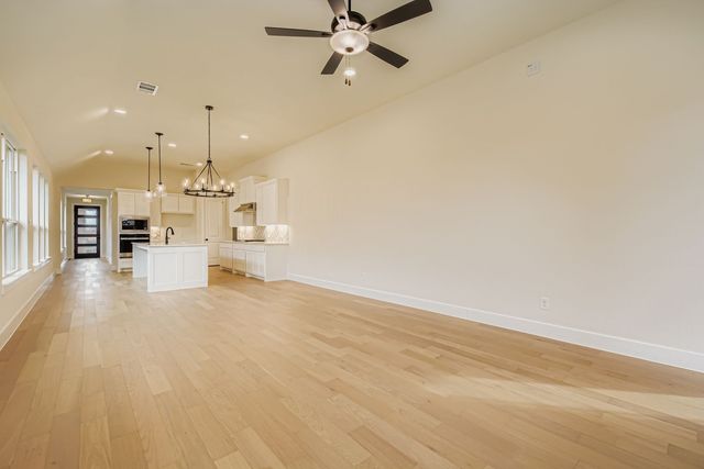 836 Stone Grove Road, Lavon, TX 75166