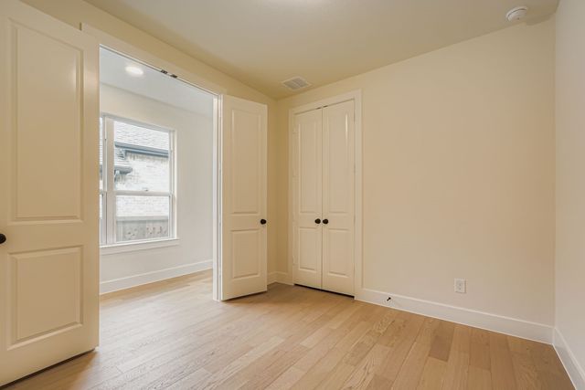 836 Stone Grove Road, Lavon, TX 75166