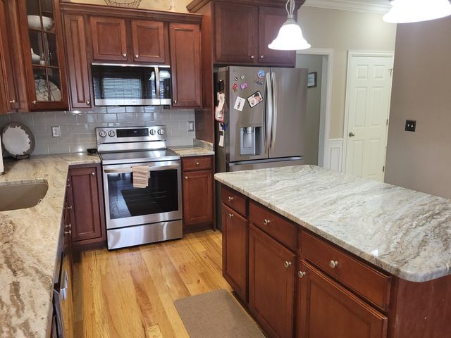 357 S Hill Road, Versailles, KY 40383