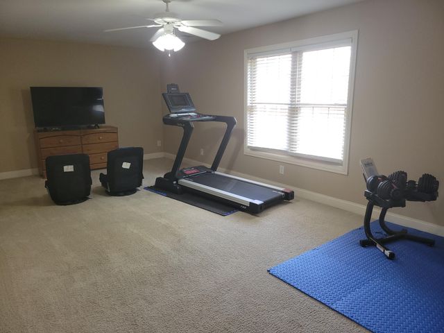 357 S Hill Road, Versailles, KY 40383
