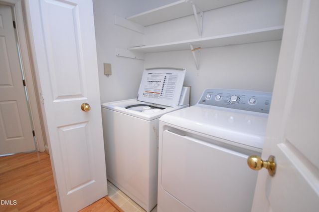 236 E Davie Street, Raleigh, NC 27601