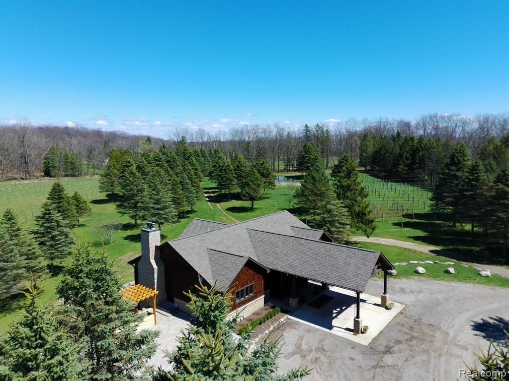 5785 Baldwin Road, Oxford, MI 48371