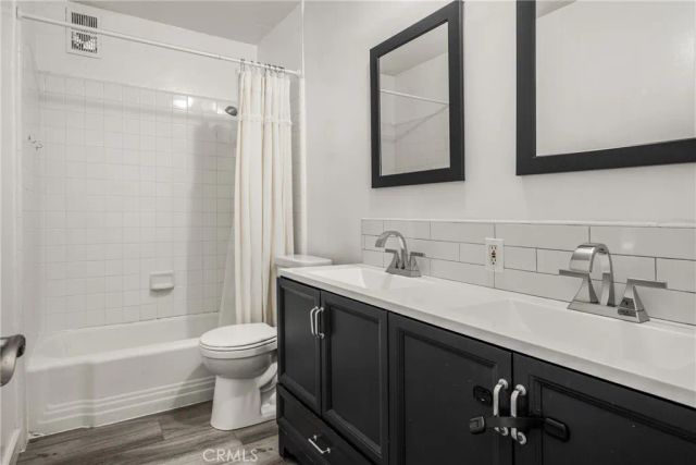 16862 12th St 1, Sunset Beach, CA 90742